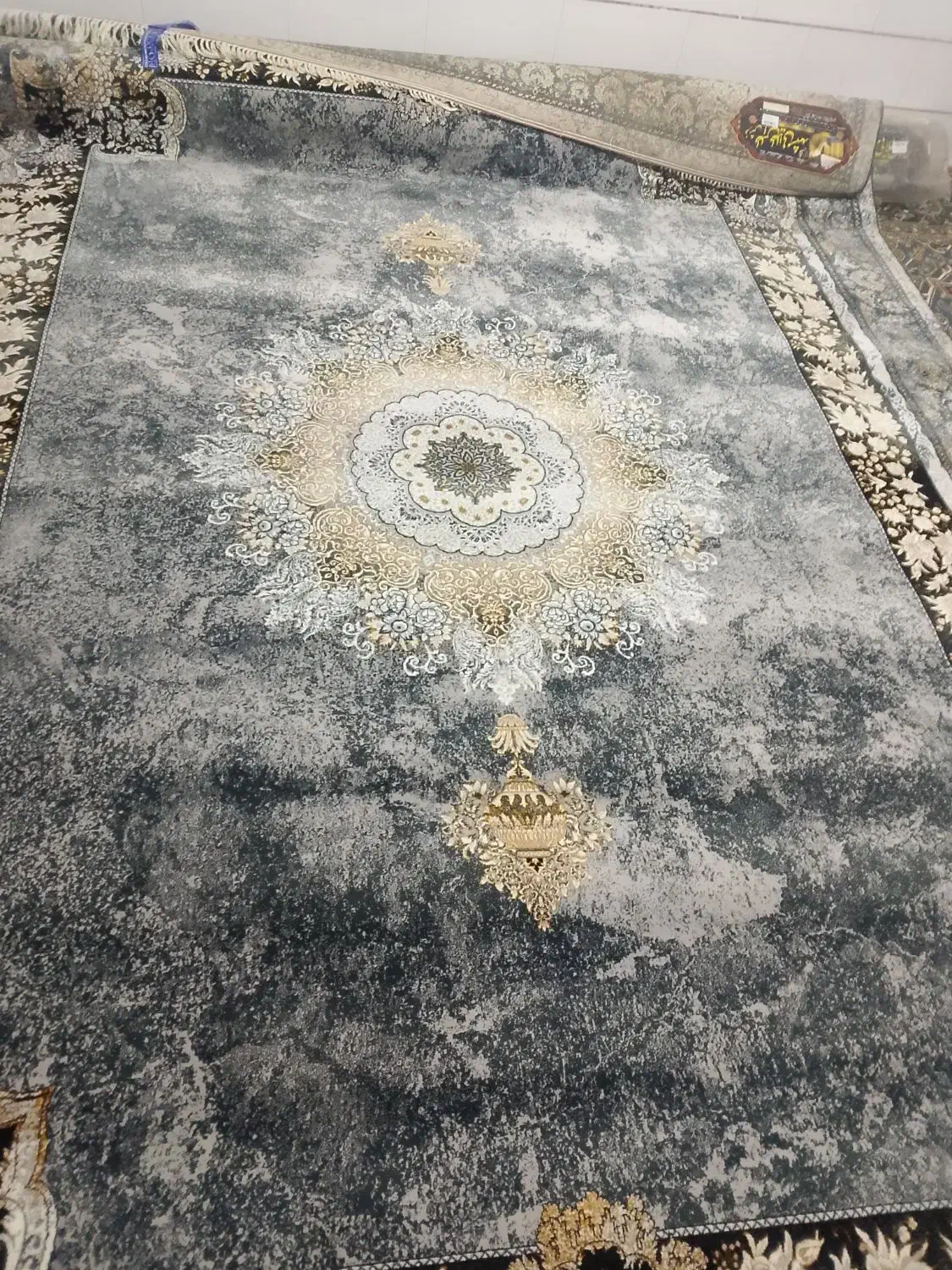 قالی 12متری|فرش|آباده, |دیوار