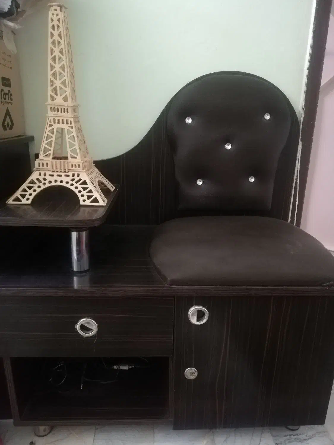 میز تلفن جادار|میز تلفن|تربت‌حیدریه, منصوریه|دیوار