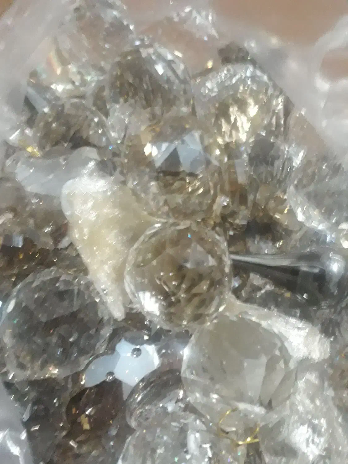 آویز لوستر|لوستر و چراغ آویز|فردیس, منظریه|دیوار