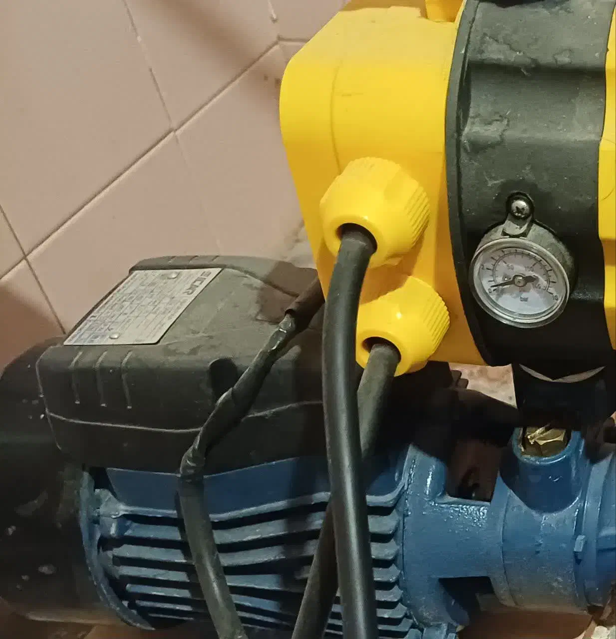 تانک و پمپ|مصالح و تجهیزات ساختمان|شاهینشهر, شهرک ردانی پور|دیوار