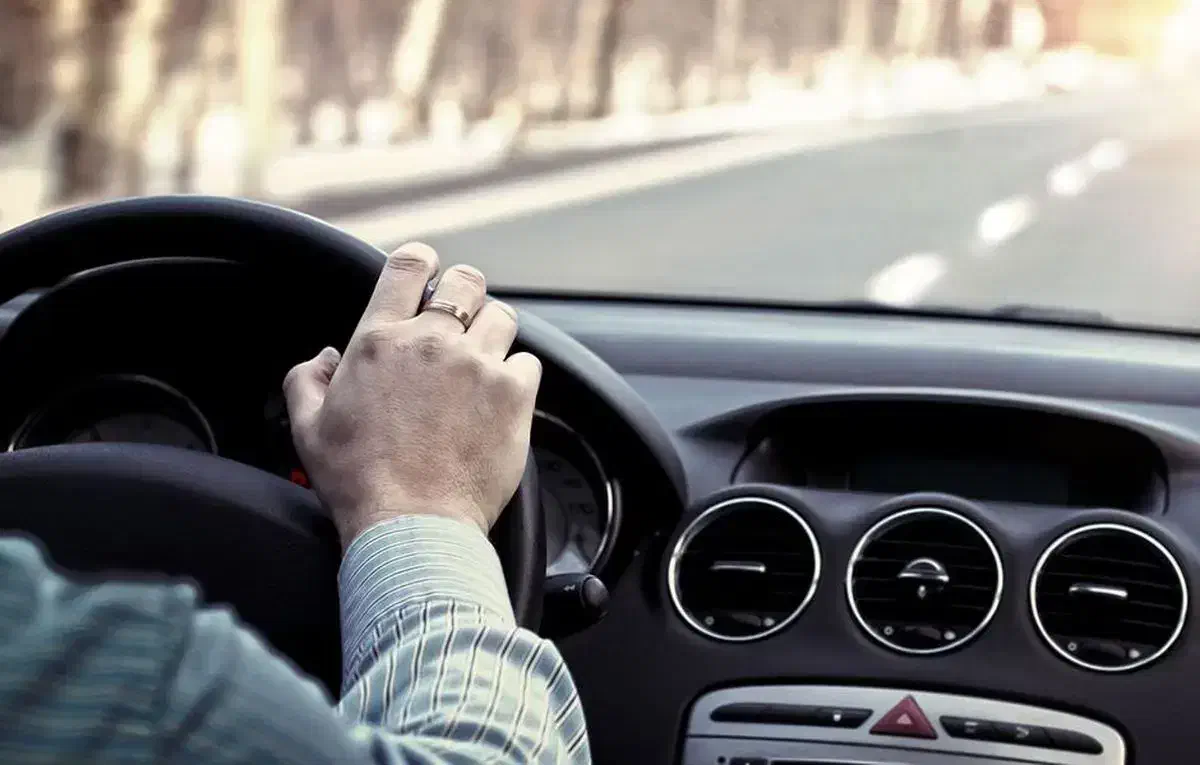 راننده سواری جهت سرویس ایاب و ذهاب|استخدام حمل و نقل|تهران, چیتگر جنوبی|دیوار