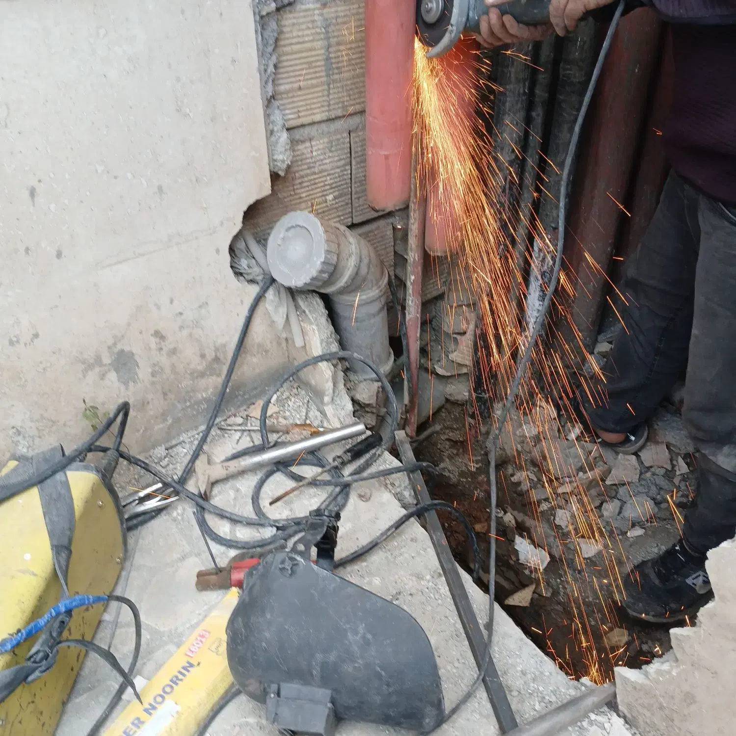 لوله کش،تعمیر،نصب پمپ،نصاب رادیاتو،تعمیر پکیج|خدمات پیشه و مهارت|شهریار, شهریار|دیوار