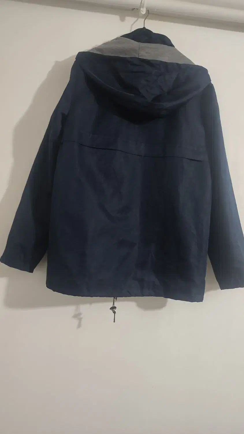 کاپشن گرم و کاملا سالم در حد نو ارسال رایگان|لباس|لاهیجان, شهید آوینی|دیوار