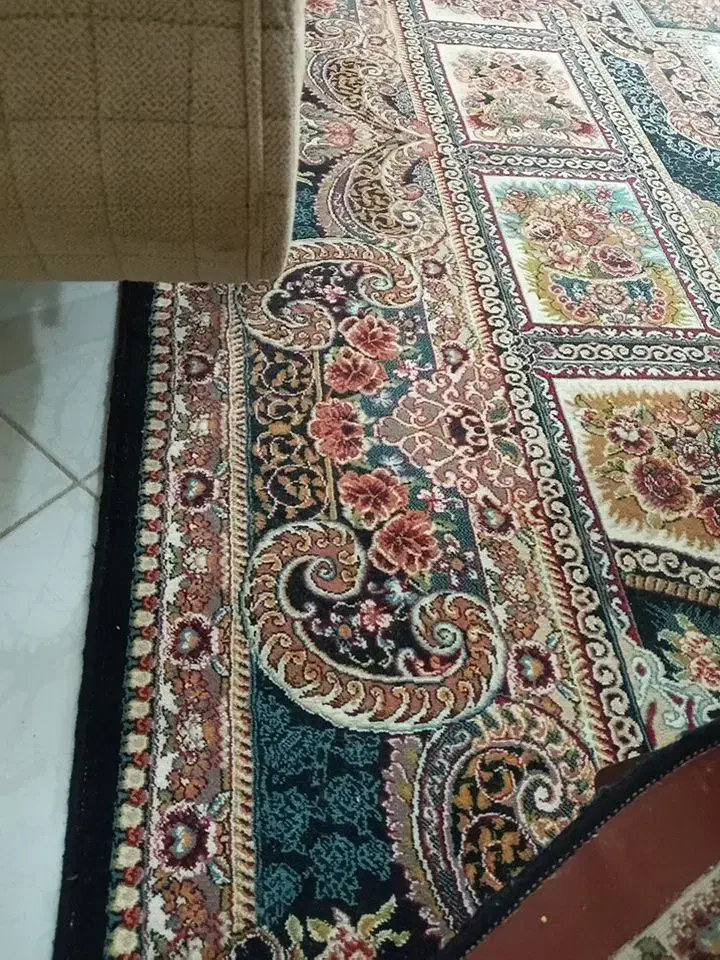 فرش ماشینی   دست بافت گونه ۷۰۰  شانه تراکم۲۵۵۰|فرش|مشهد, ولیعصر (شهرک غرب)|دیوار