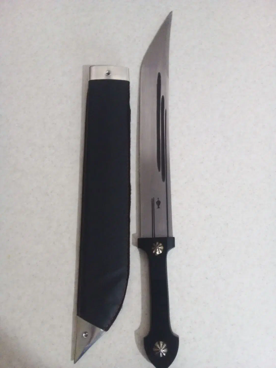 چاقو|کلکسیون و سرگرمی|قدس, شهرقدس|دیوار