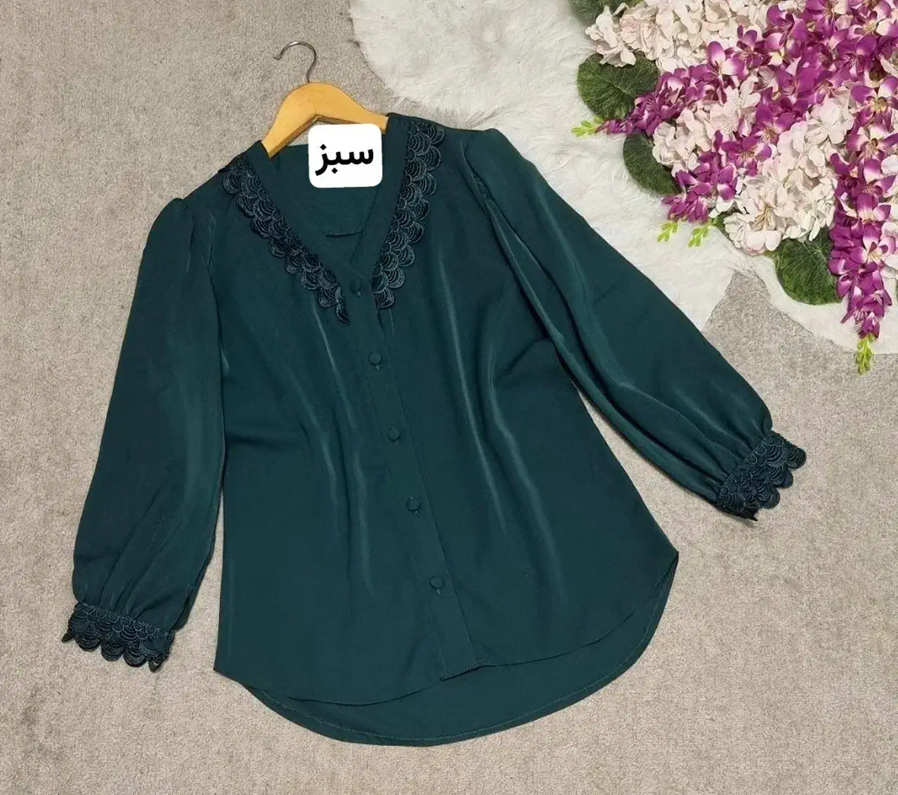 کت شلوار|لباس|کنگاور, |دیوار