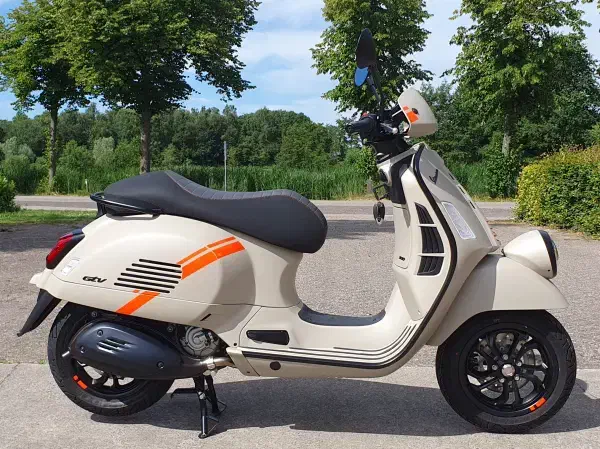 vespa gtv|موتورسیکلت|تهران, میرداماد|دیوار