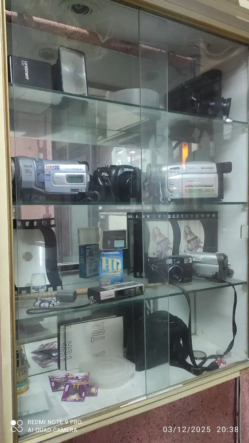 تعدادی دوربین عکاسی و فیلمبرداری|دوربین عکاسی و فیلمبرداری|بندر انزلی, شاکوچه|دیوار