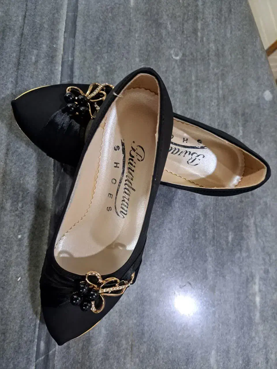 کفش مجلسی|کیف، کفش، کمربند|آران و بیدگل, |دیوار