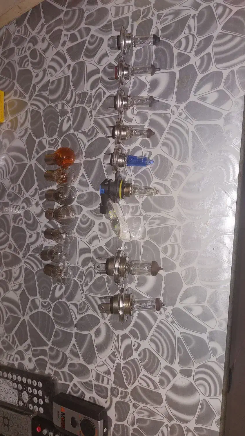 لامپ های ماشین|قطعات یدکی و لوازم جانبی|قدس, شهرقدس|دیوار