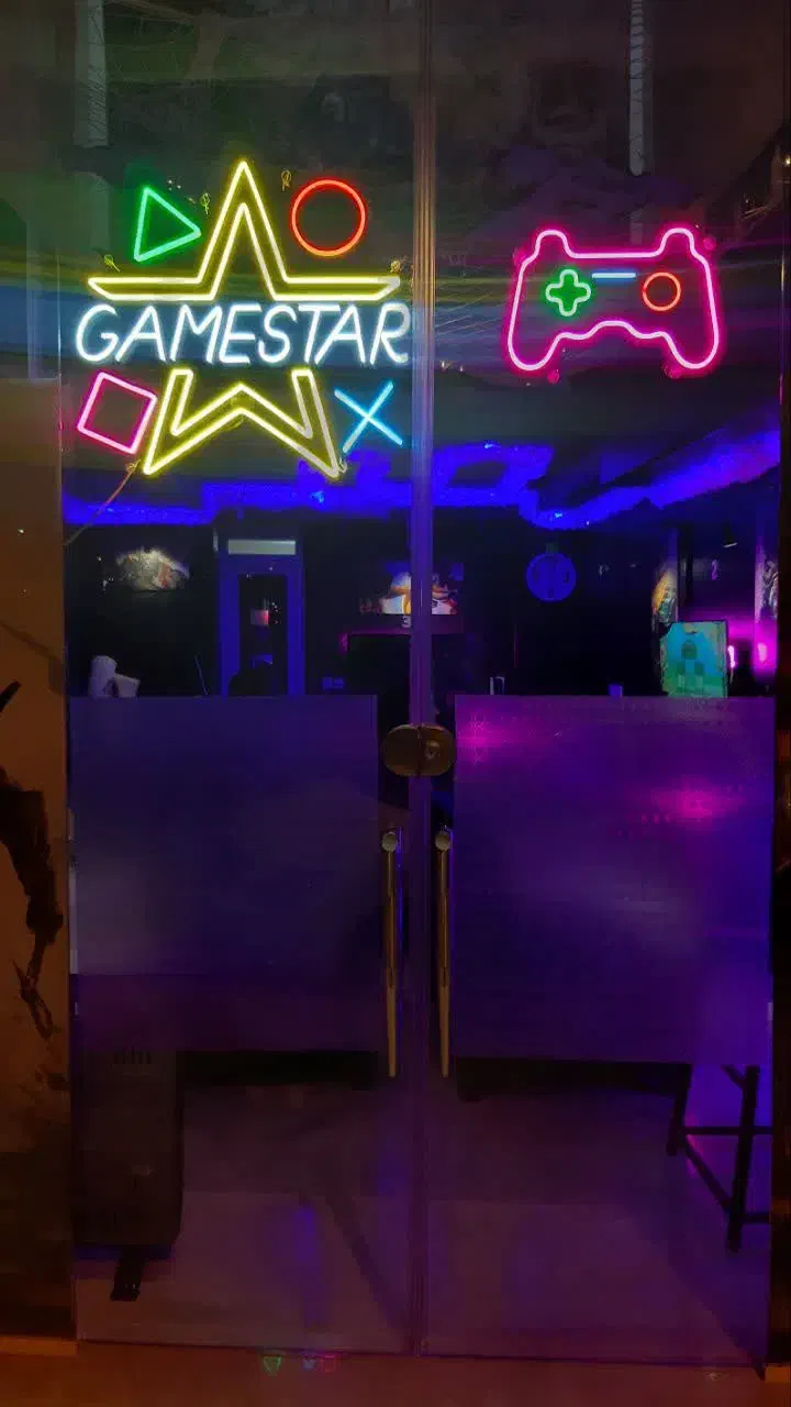 نئون گیم استار|ریسه و چراغ تزئینی|آبیک, |دیوار