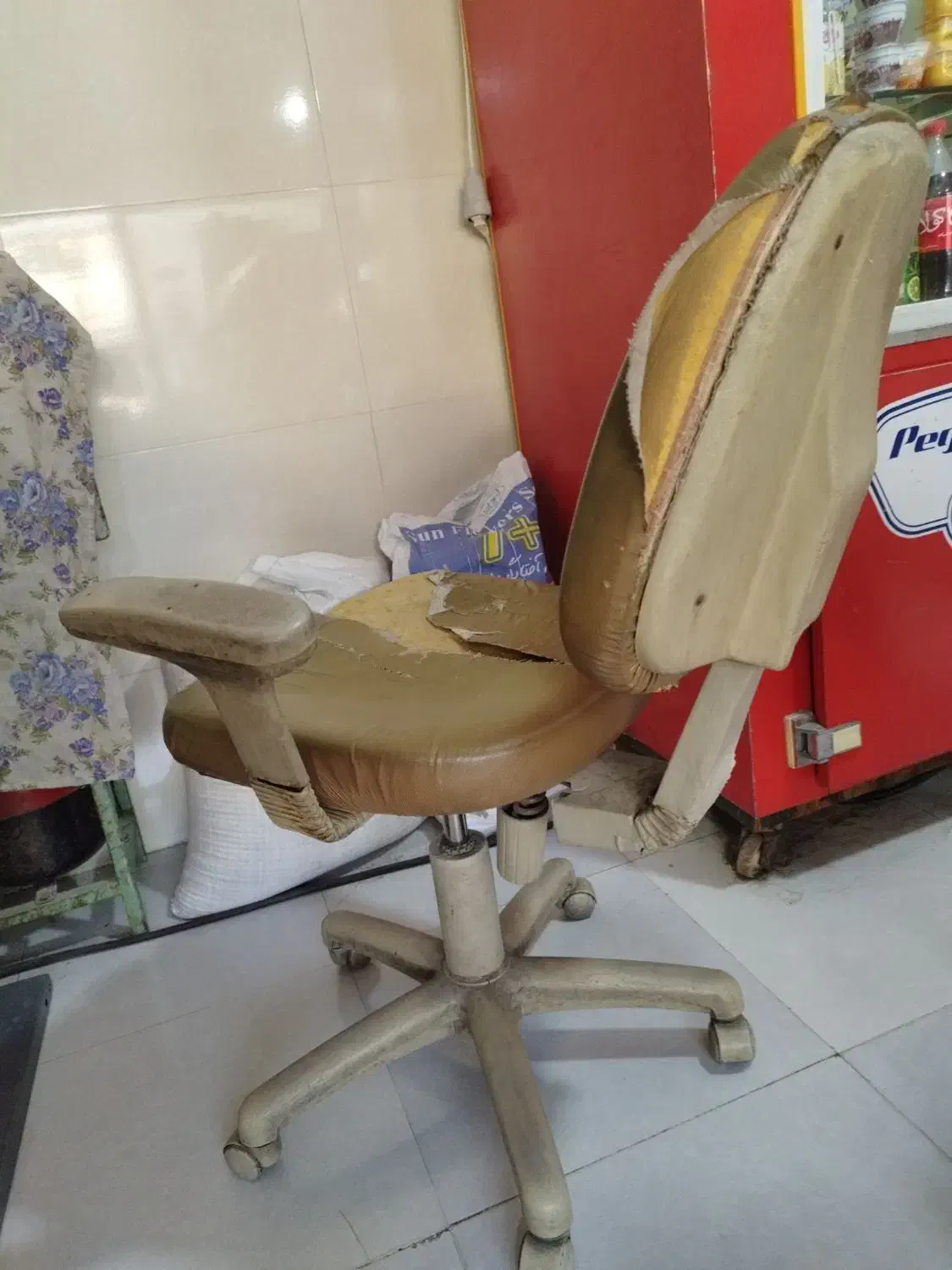 صندلی اداری جک دار چرخان|صندلی و نیمکت|تبریز, |دیوار