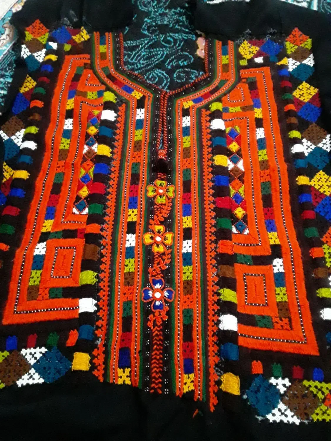 تویی زی آستین|لباس|زاهدان, |دیوار