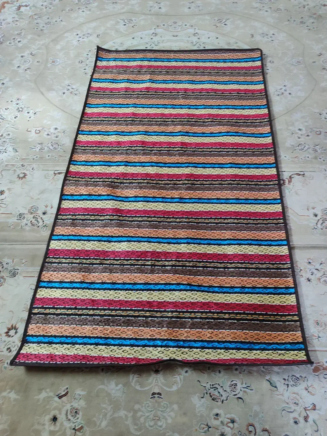 زیر انداز دو متر در یک متر پشت نمدار|گلیم، جاجیم، گبه|تهران, دانشگاه شریف|دیوار