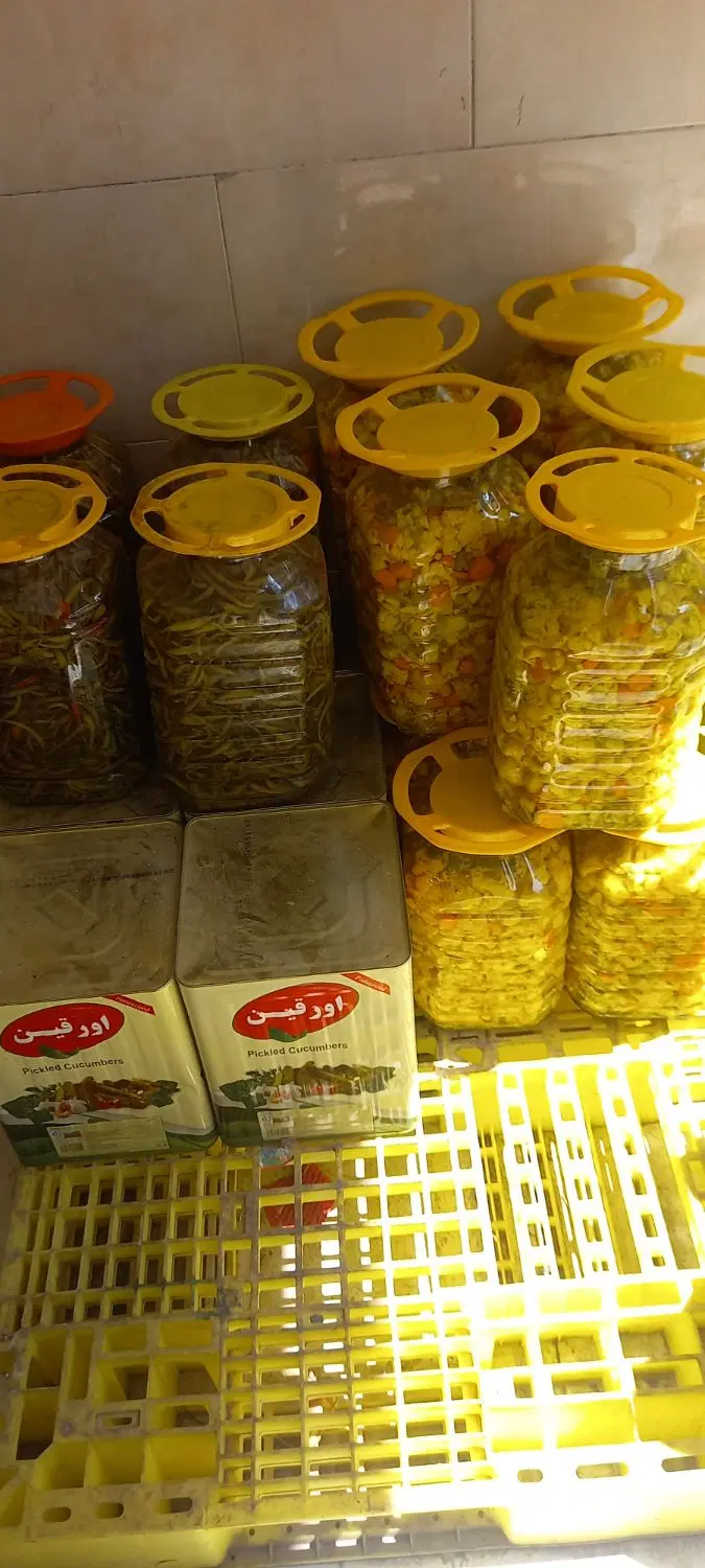 خیارشور و ترشیجات و زیتون|خوردنی و آشامیدنی|تهران, توحید|دیوار