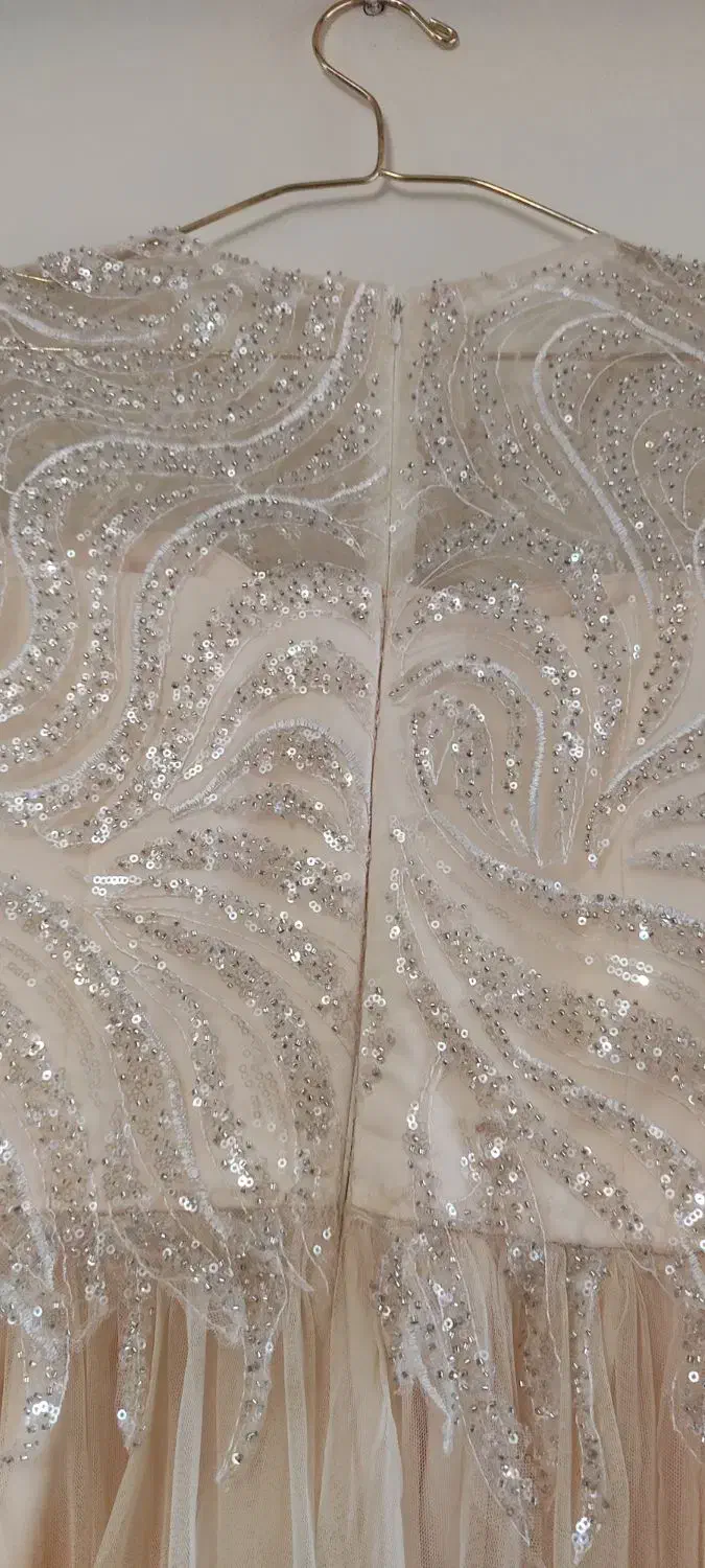 پیراهن مجلسی کار شده|لباس|میانه, |دیوار