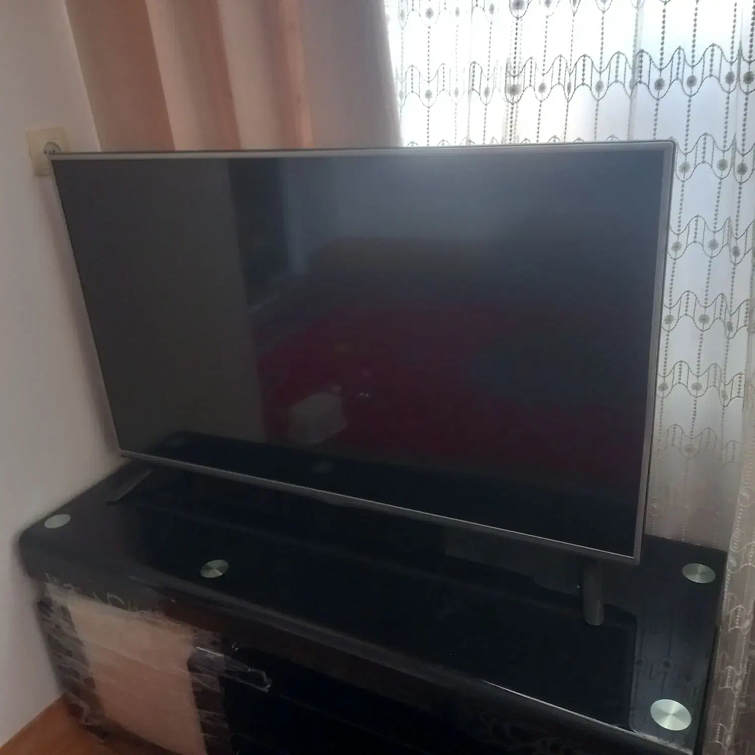 تلویزیون LG|تلویزیون و پروژکتور|شاهینشهر, نظامی|دیوار