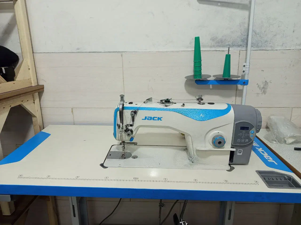 چرخ خیاطی جک راسته A2 A4 و نیمکت|چرخ خیاطی و ریسندگی|تهران, بیسیم|دیوار