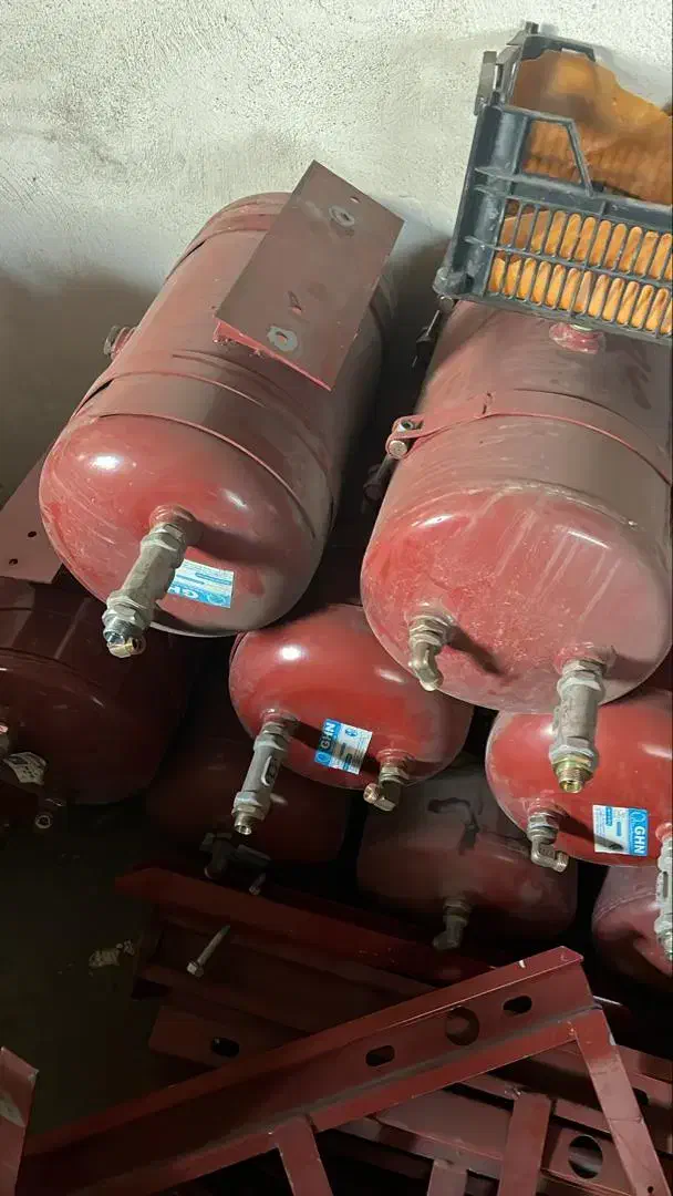 لوازم کامیون بنز جفت و تک|قطعات یدکی و لوازم جانبی|کرج, اصفهانی‌ها|دیوار