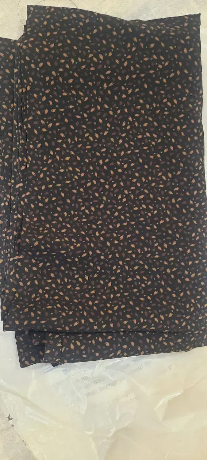 یک قواره چادر اندونزی|لباس|یزد, |دیوار