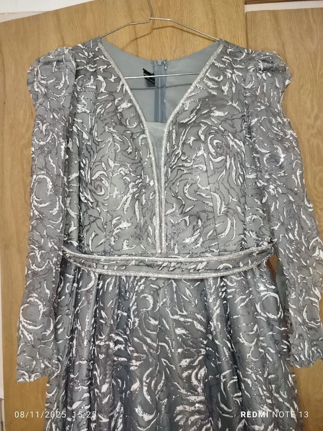 لباس مجلسی زنانه|لباس|سبزوار, هویزه|دیوار