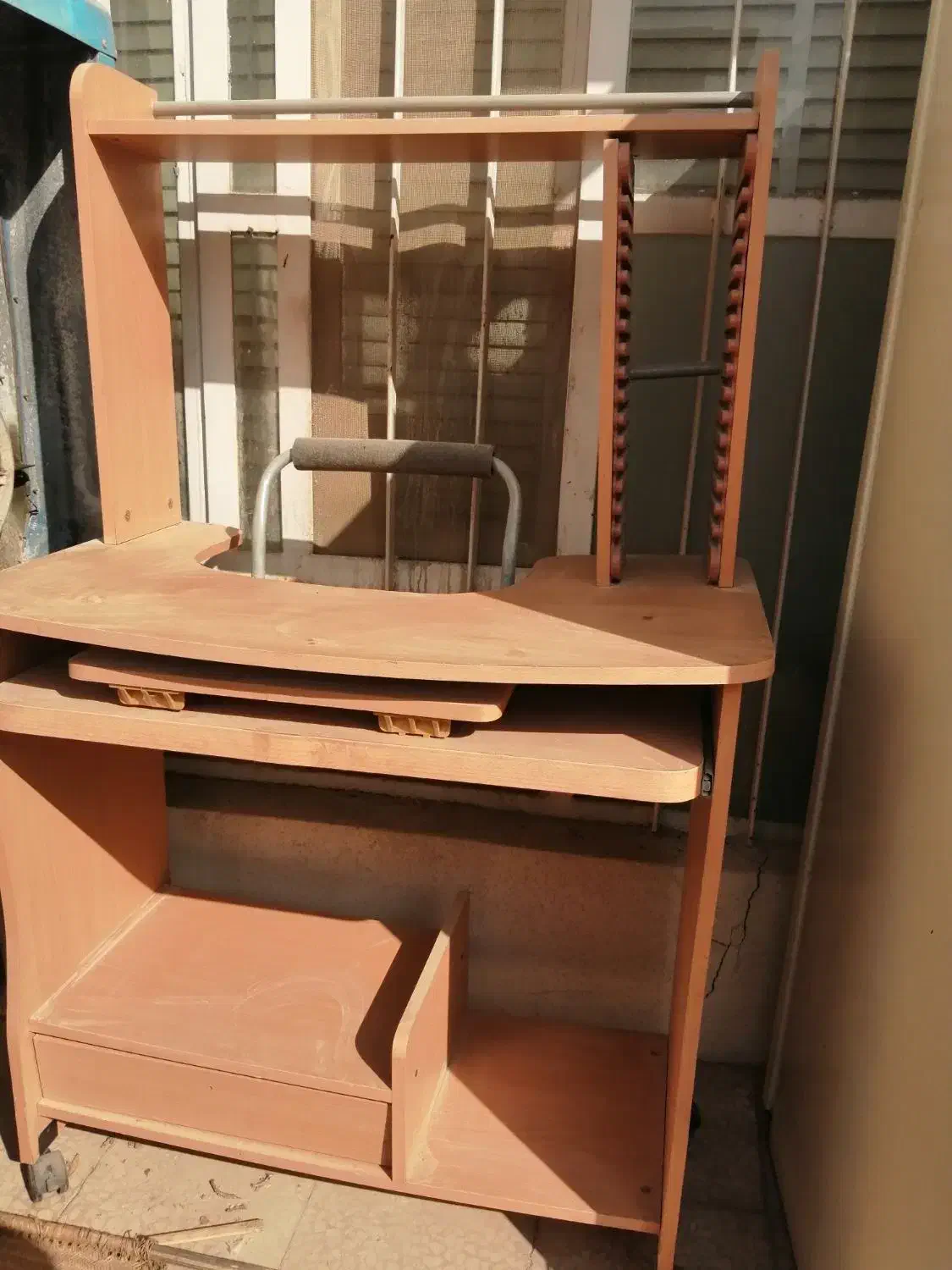 لوازم منژل|میز تحریر و کامپیوتر|جهرم, |دیوار