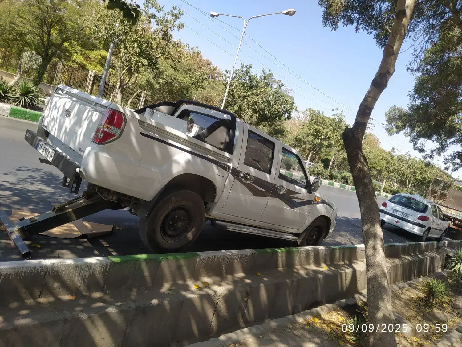 کارون دوگانه شرکتی اخر۴۰۳ با چرخگیر امداد ولوازم|خودرو سواری و وانت|مشهد, هدایت|دیوار