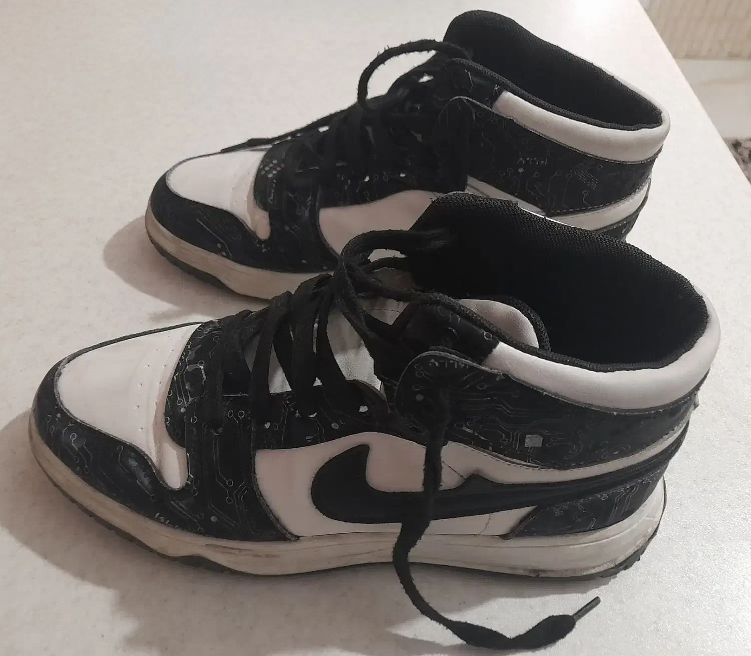 کتونی خارجی|کیف، کفش، کمربند|کرج, باغستان|دیوار