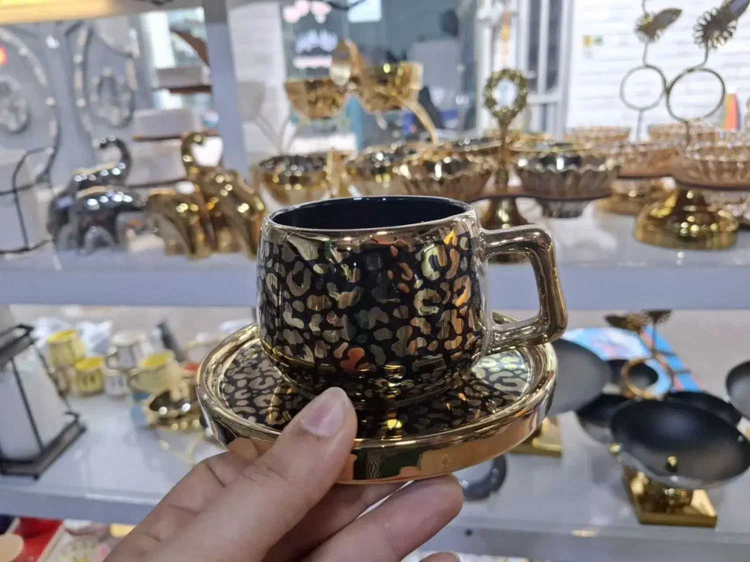 لته خوری|ظروف سرو و پذیرایی|آستانه اشرفیه, |دیوار