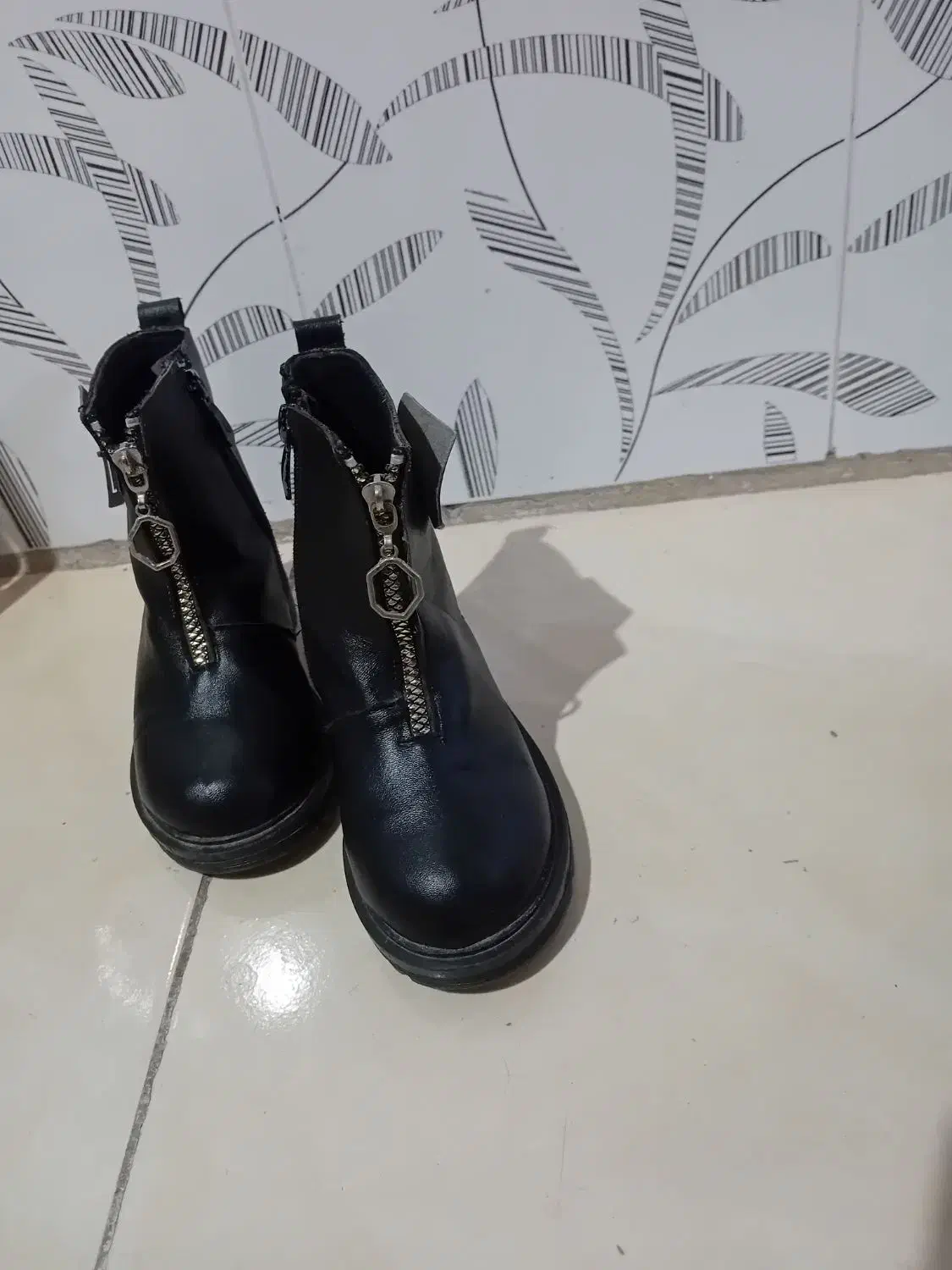 نیم بوت دخترانه سایز28|کفش و لباس بچه|مشهد, تلگرد|دیوار