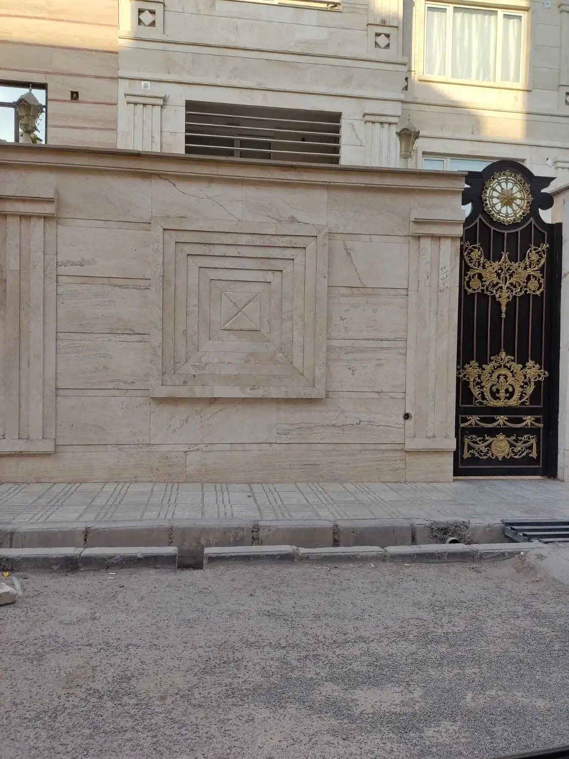 سنگکاری.  خورده کاری پذیرفته میشود|خدمات پیشه و مهارت|بهارستان, |دیوار