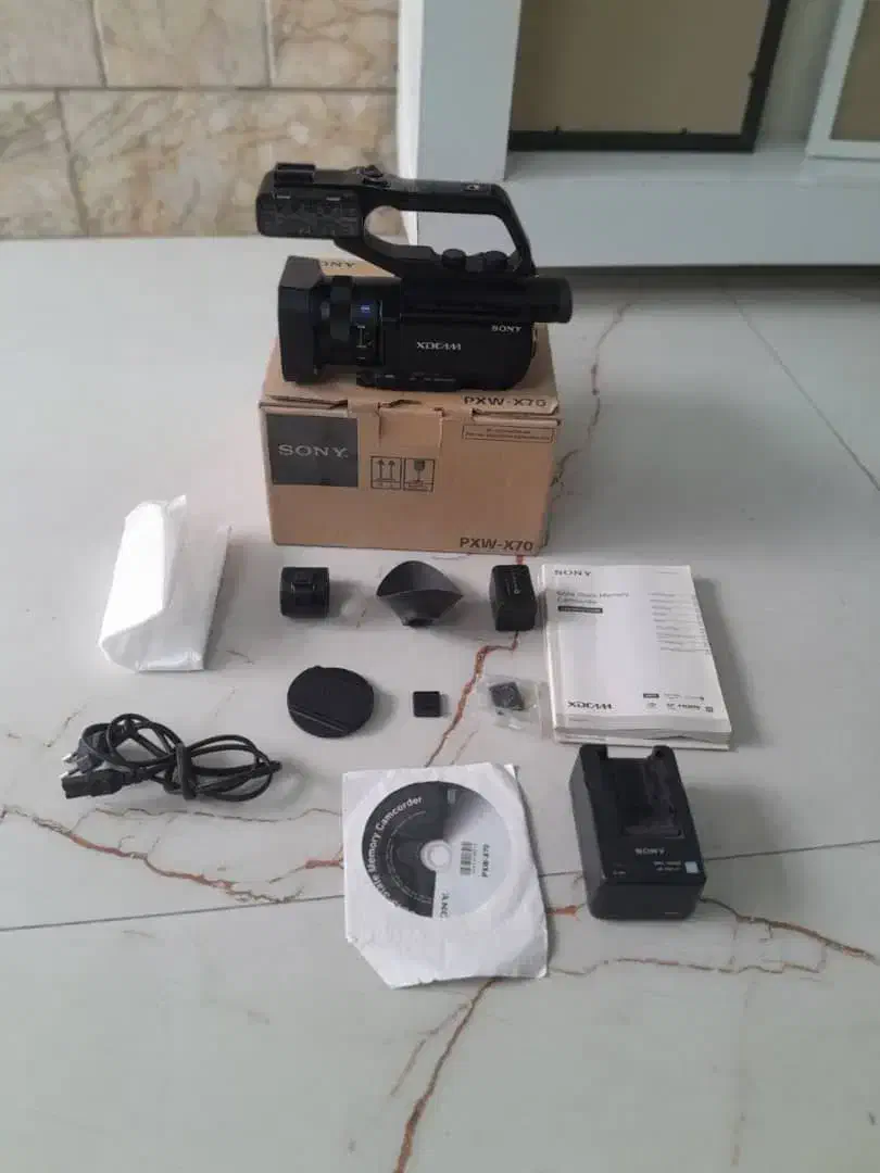 دوربین تصویربرداری SONY X70|دوربین عکاسی و فیلمبرداری|مشهد, مشکینی (شهرک غرب)|دیوار