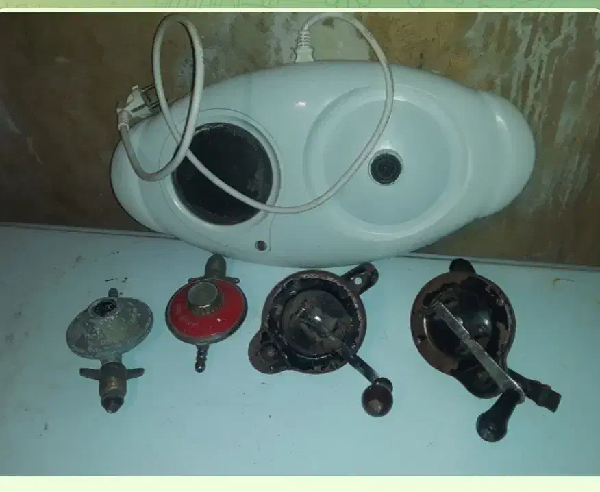 وسایل منزل گاز.صفحه چای سایز.کرسی.دسته چرخ.رگلاتور|کلکسیون اشیاء عتیقه|بروجرد, |دیوار