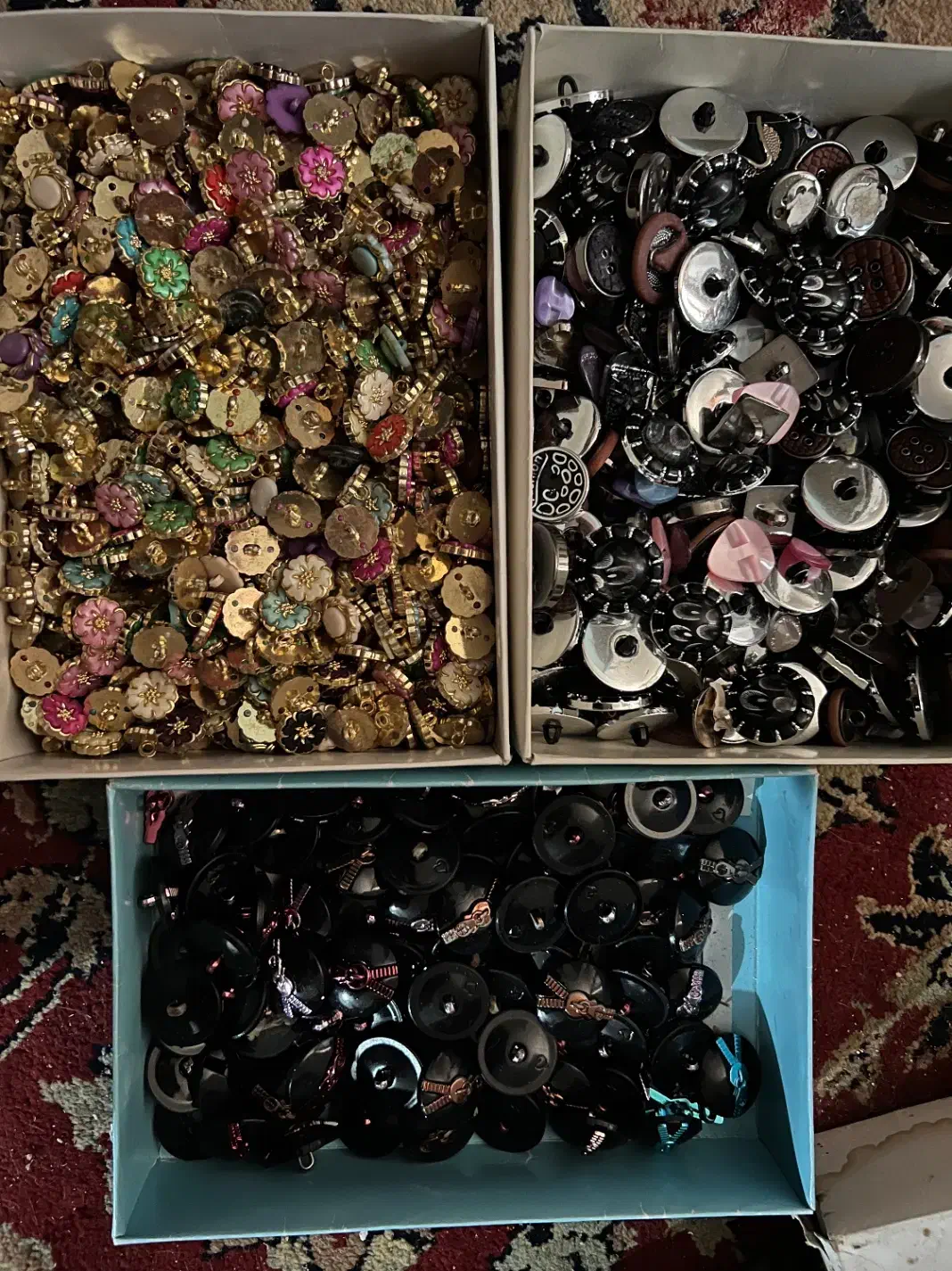 دکمه|لوازم خیاطی و بافتنی|یزد, |دیوار