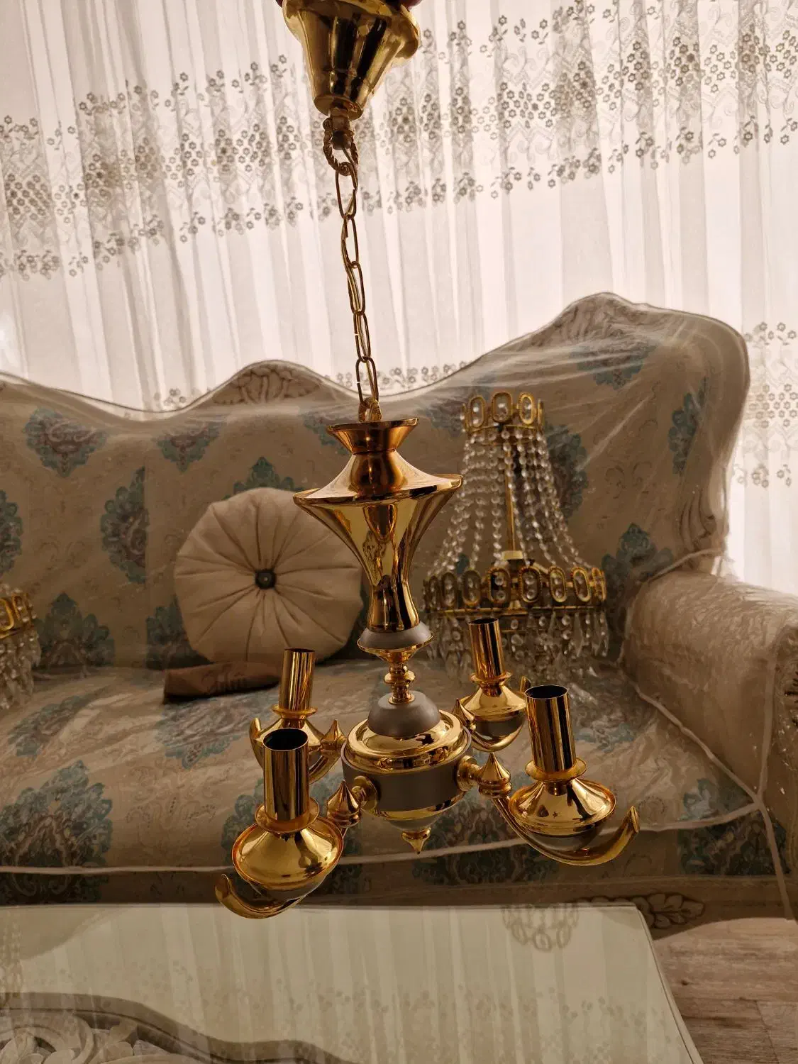 فروش لوستر به علت تغییر دکوراسیون|لوستر و چراغ آویز|تربت‌حیدریه, آسایش|دیوار