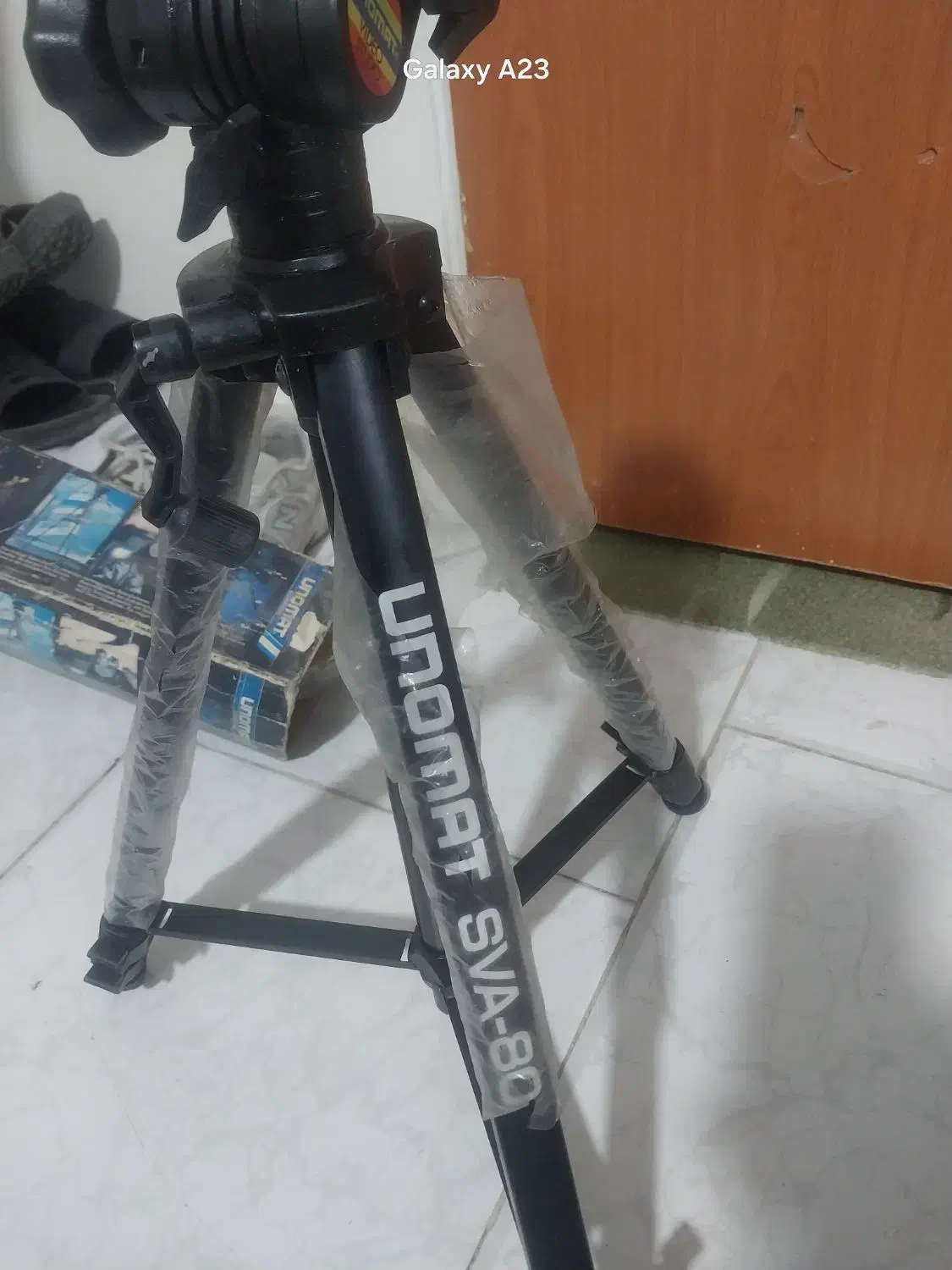 سه پایه دوربین فیلمبرداری و عکاسی|دوربین عکاسی و فیلم‌برداری|ملارد, |دیوار