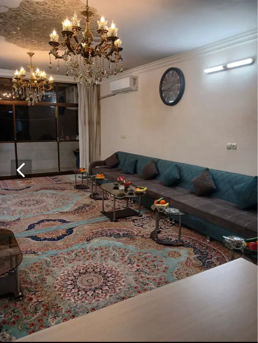 فرش ۷۰۰ شانه|فرش|اصفهان, سروستان|دیوار