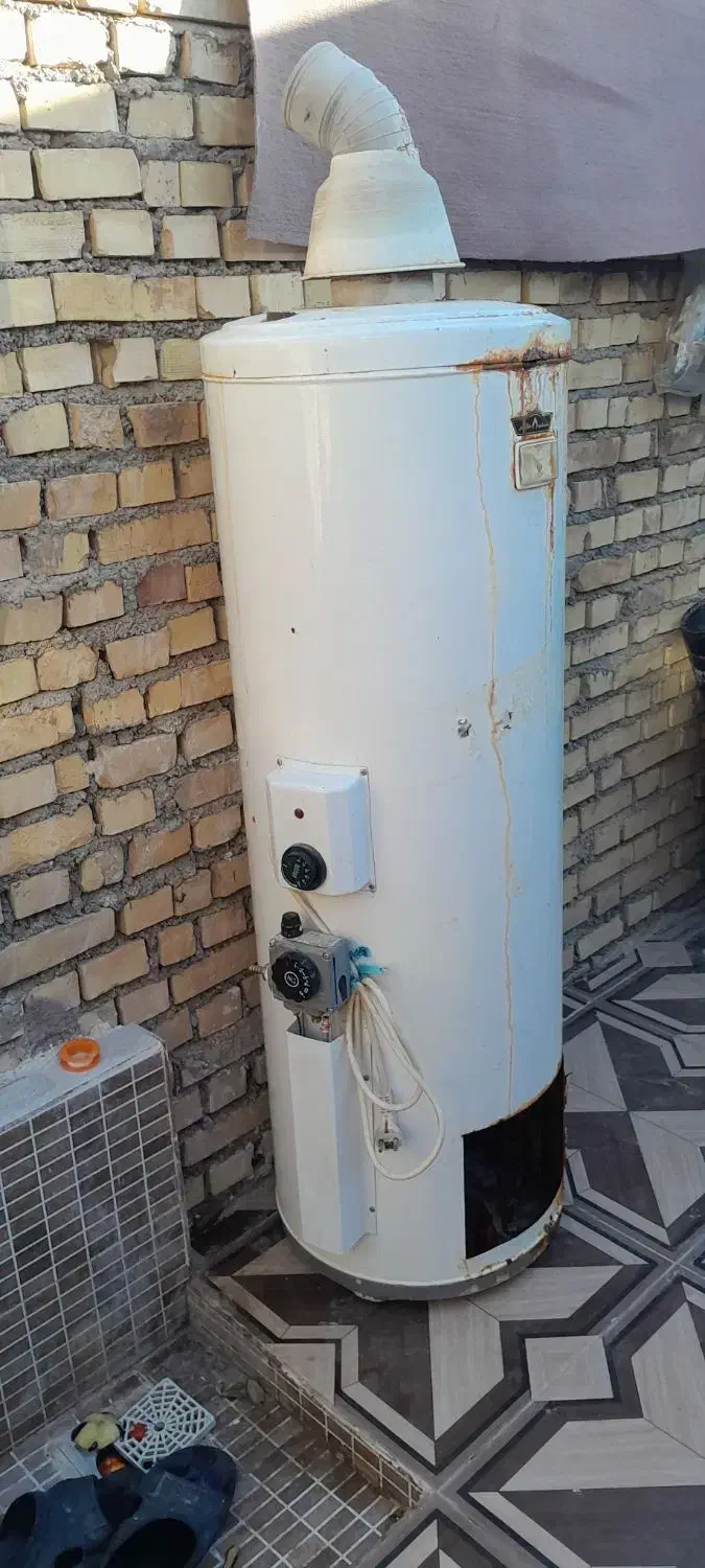 ابگرمگن هم برقی هم گازی|آبگرمکن، پکیج، شوفاژ|آبادان, |دیوار
