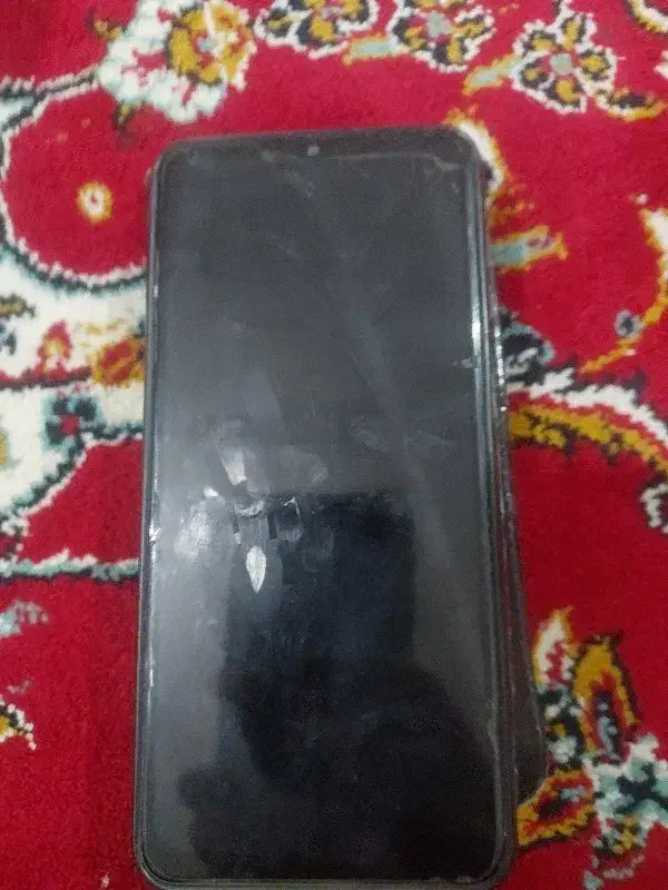 گوشی گم شده در جلوی غسالخانه بهشت زهرا دیروز|اشیا|دوگنبدان, |دیوار