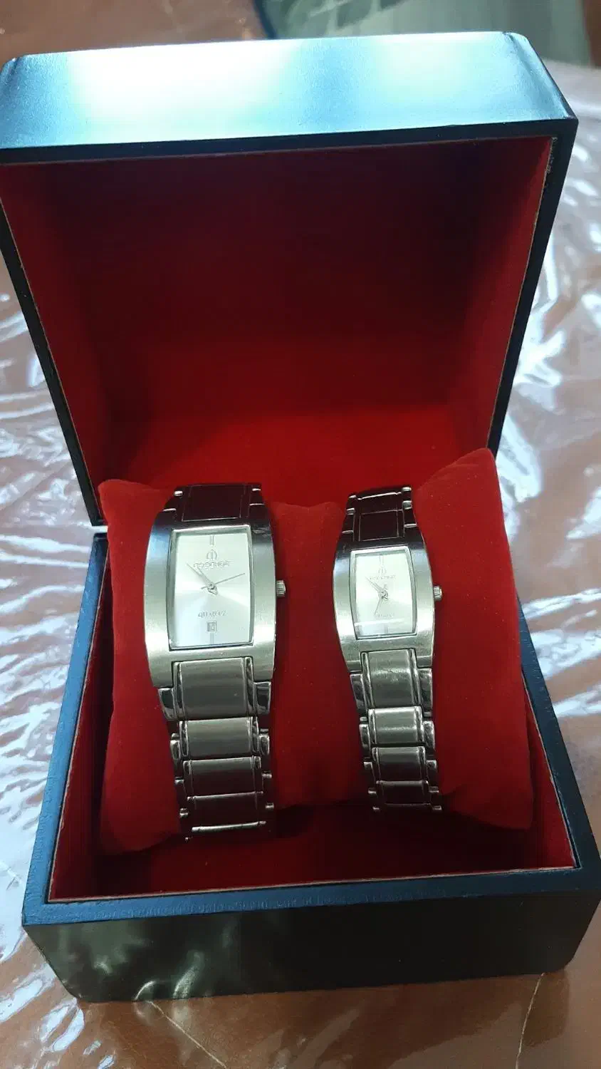 ساعت ست نو|ساعت|اراک, |دیوار