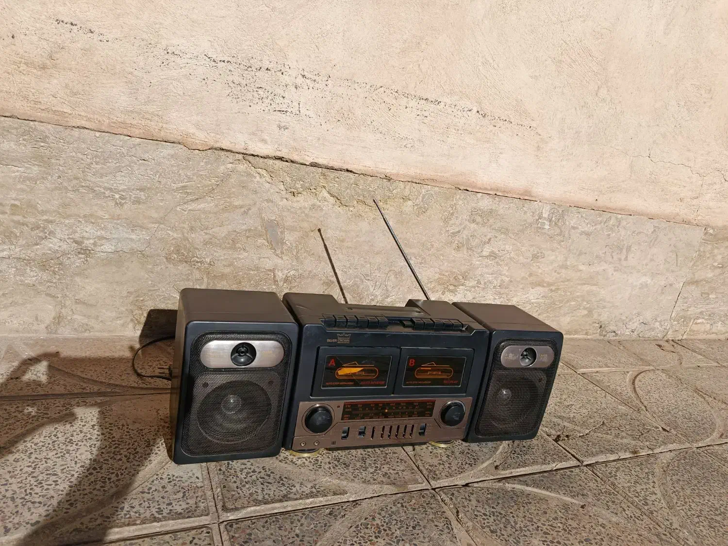 ضبط قدیمی سه تیکه سیلور|کلکسیون اشیاء عتیقه|دلیجان, |دیوار