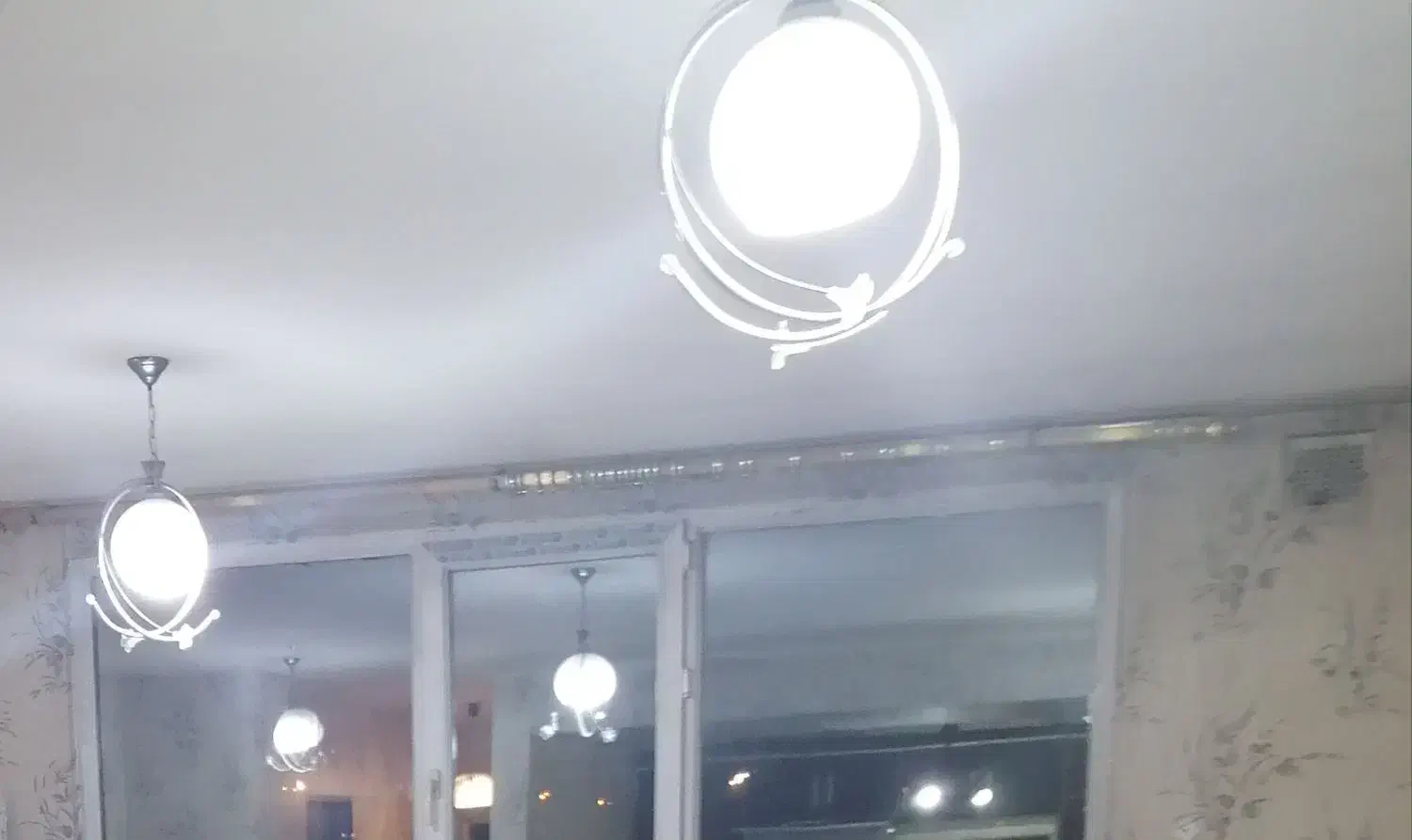 لوستر اتاق یا سالن|لوستر و چراغ آویز|شیراز, میانرود|دیوار