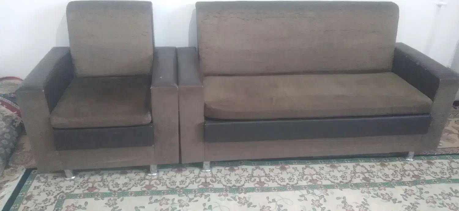 مبل راحتی تمیز یک دست|مبلمان خانگی و میز عسلی|تربت جام, میان جام|دیوار