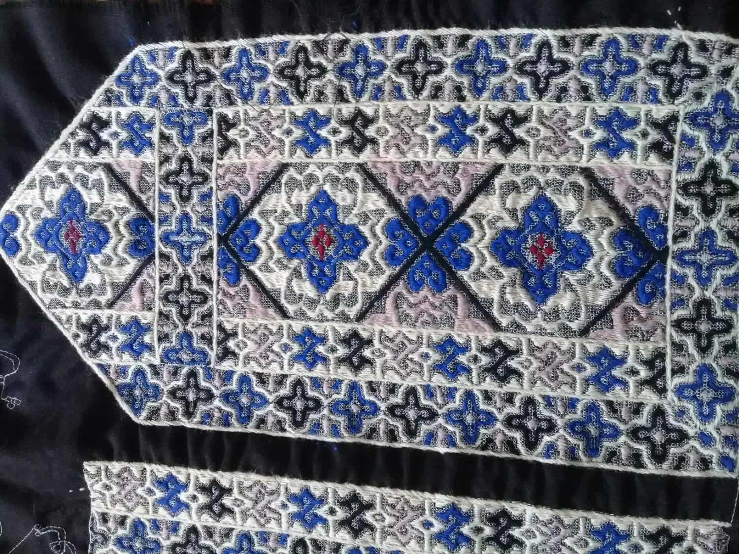 گراپ خاص|لباس|هامون, |دیوار