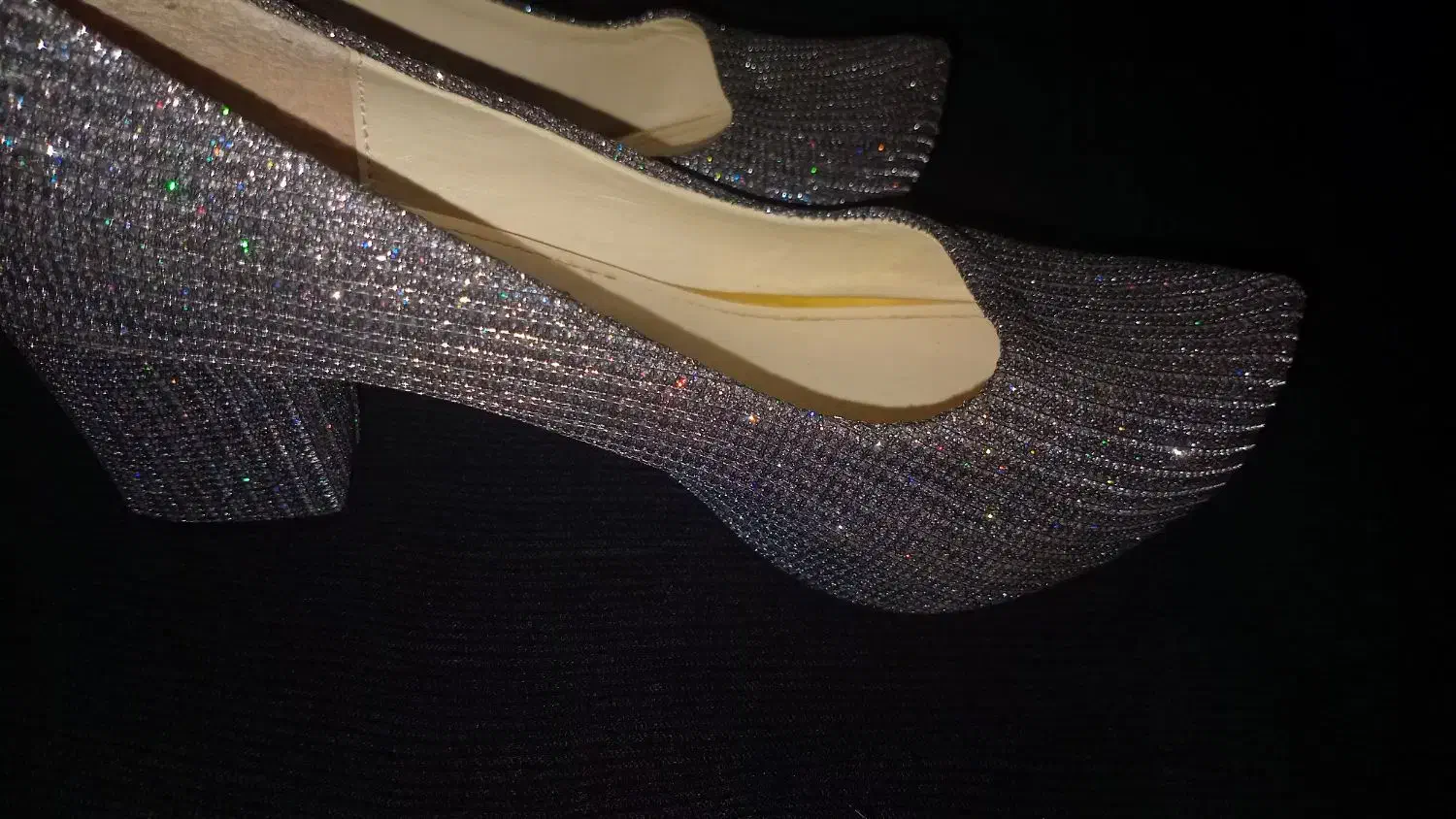 جشنی|کیف، کفش، کمربند|آبادان, |دیوار