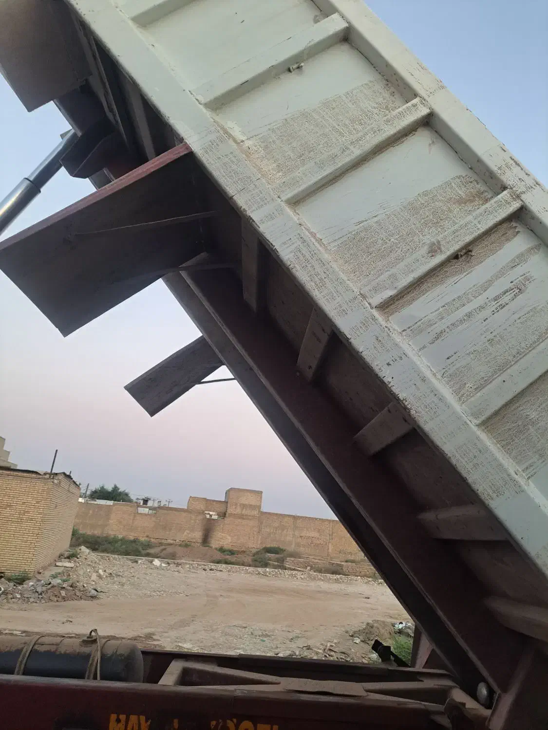 اتاق  کمپرس ایویکو|قطعات یدکی و لوازم جانبی|سوسنگرد, |دیوار