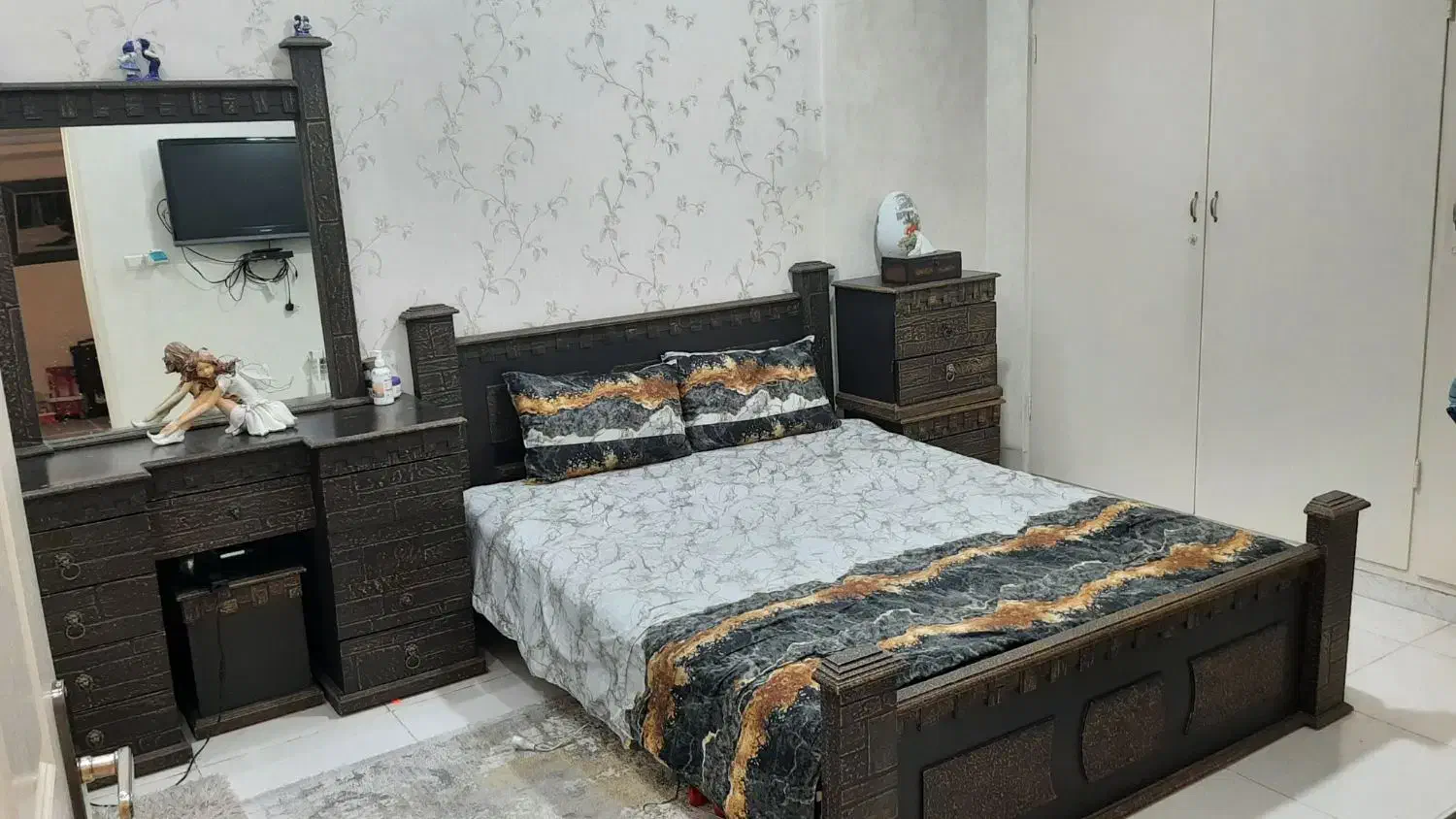 سرویس خواب|تخت و سرویس خواب|قم, عمار یاسر|دیوار