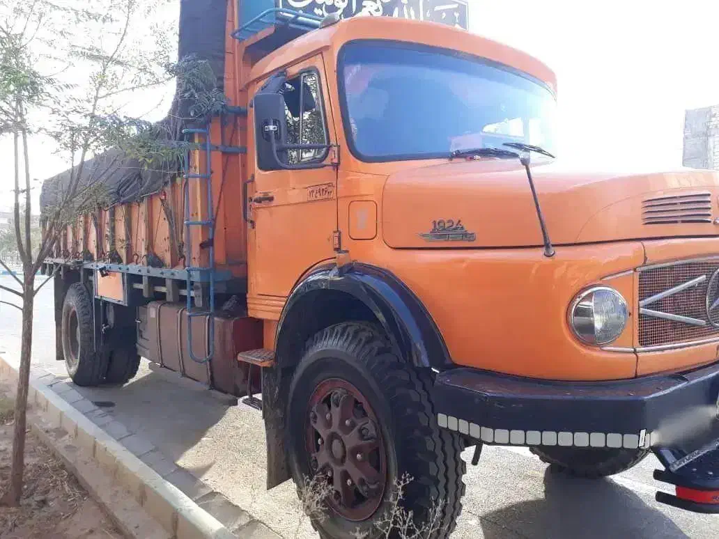 سنگین|خودرو سنگین|برخوار, |دیوار