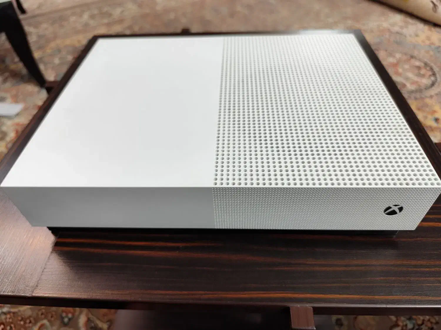 xbox one s 1Tr|کنسول، بازی ویدئویی و آنلاین|شیراز, مبعث|دیوار