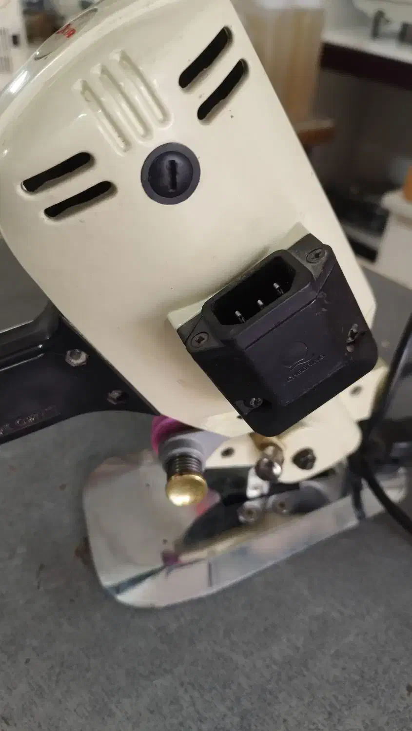 قیچی هشت پر|لوازم خیاطی و بافتنی|اصفهان, طاحونه|دیوار